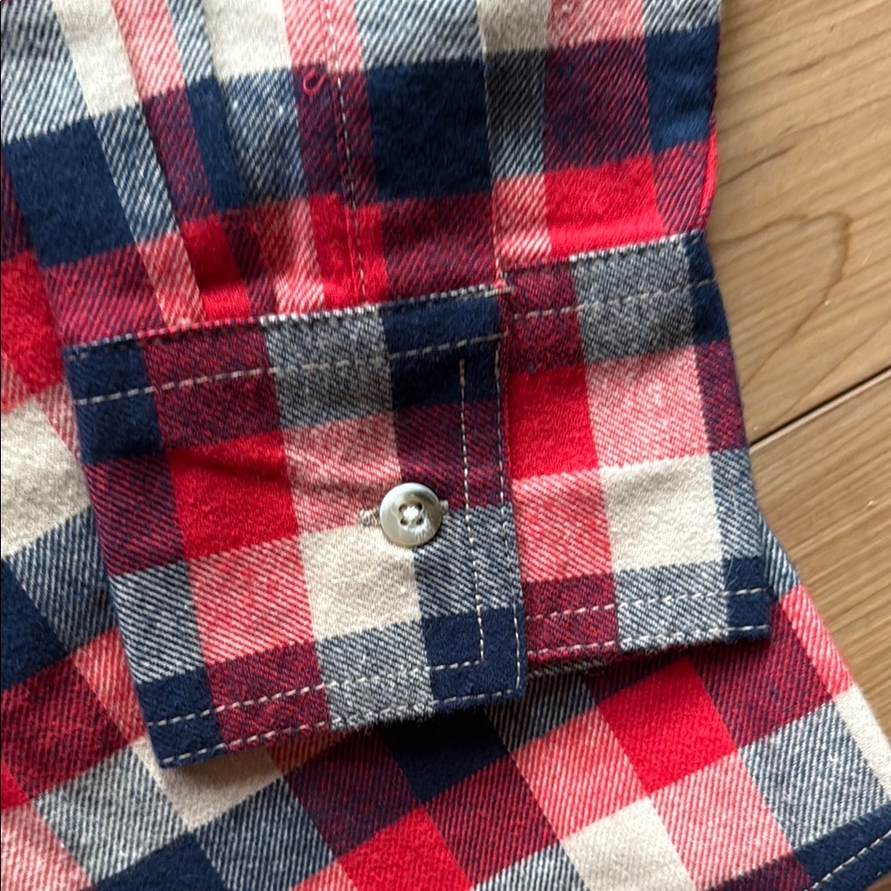 Field & Stream Red and Blue Casual Button Down Shirt - Picture 5 of 6